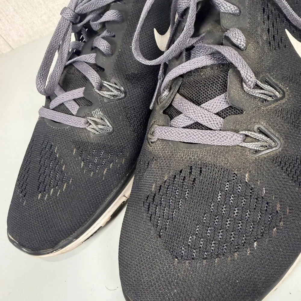 Nike Men’s Black Athletic Shoes with‎ White Swoosh and Lime Lining